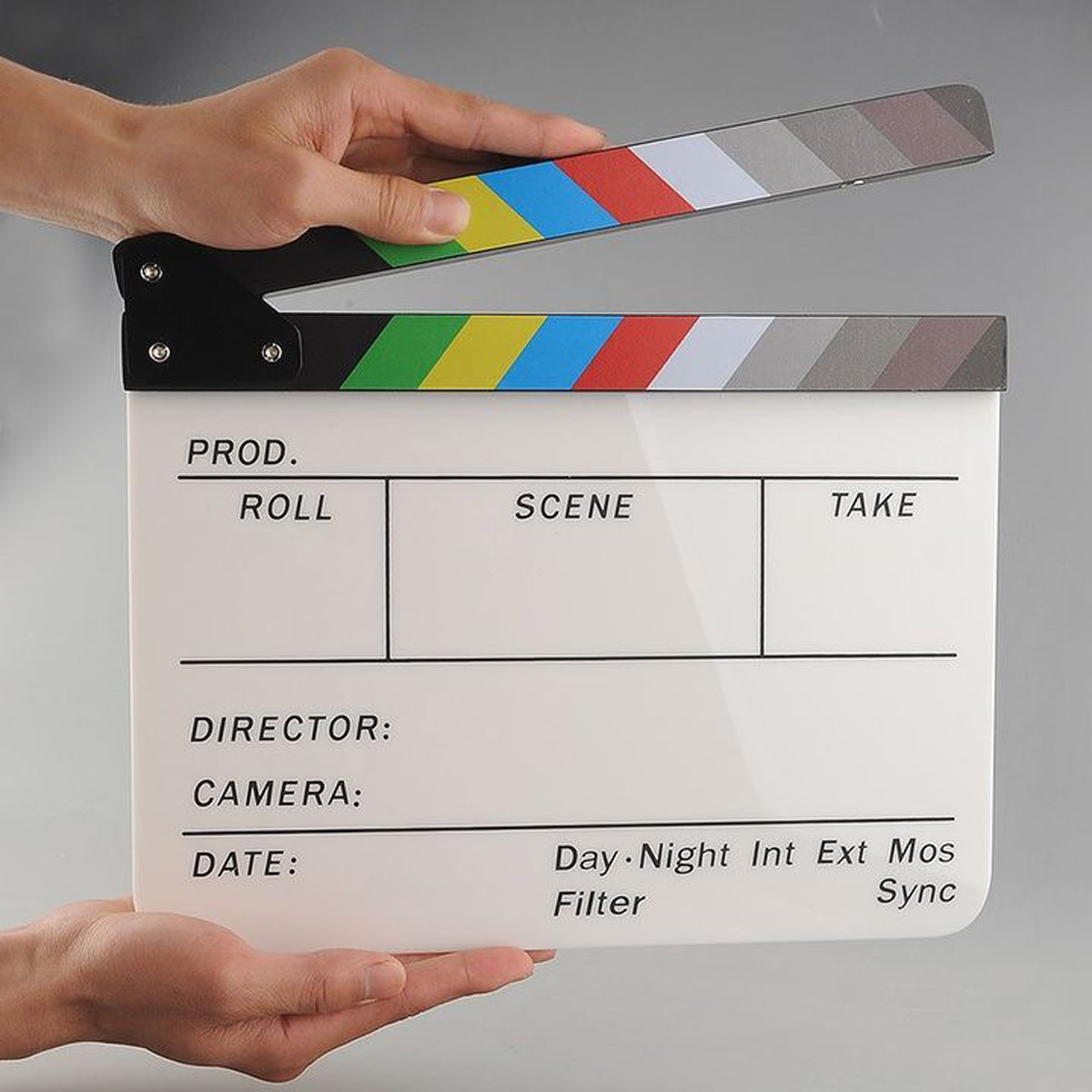 BẢNG ĐẠO DIỄN ĐIỆN ẢNH (CLAPPER BOARD)