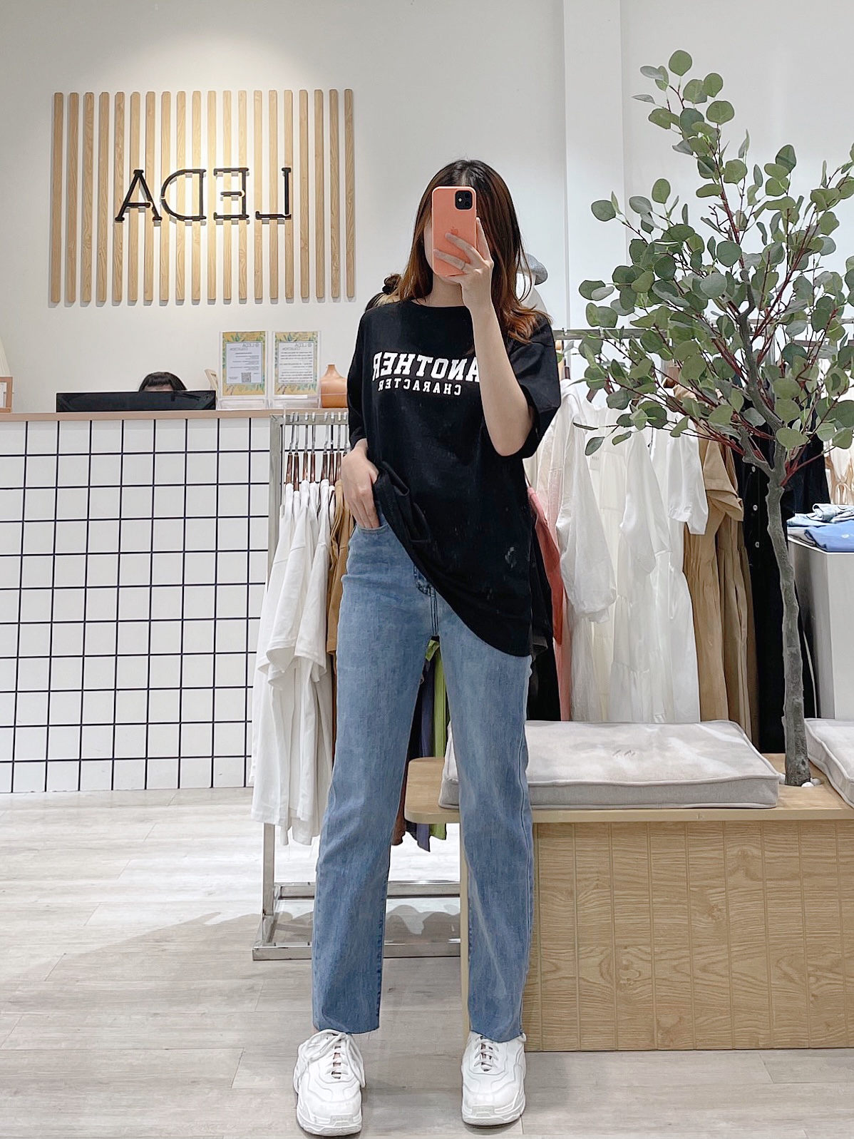 Quần Jean Ống Đứng Xé Lai Hàn Quốc- Leda