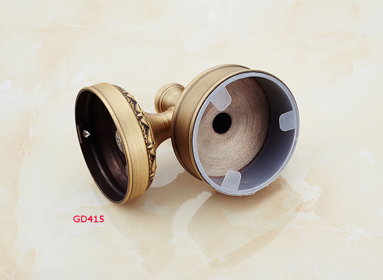 BỘ CHỔI CỌ VÀ KỆ ĐỠ NHÀ TẮM GD415