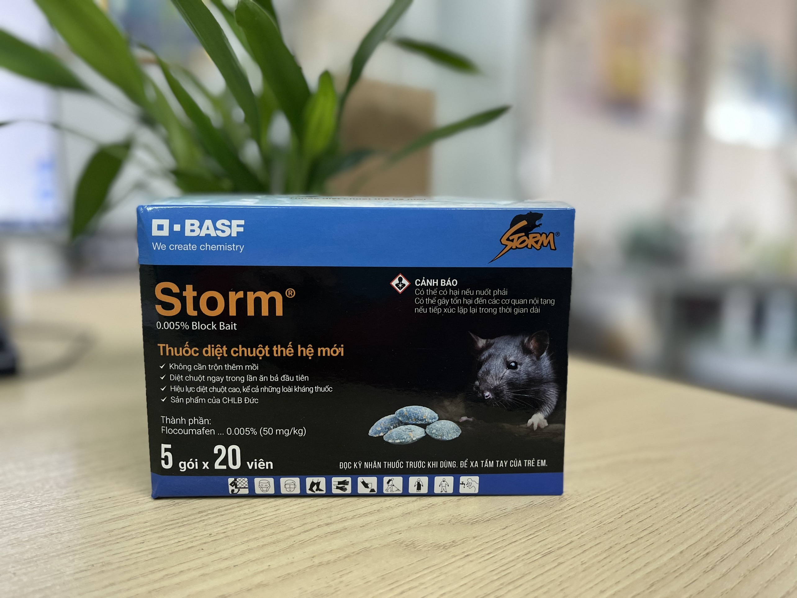 Thuốc diệt chuột Storm 0.005% (5 gói x 20 viên) (Bao bì mới)