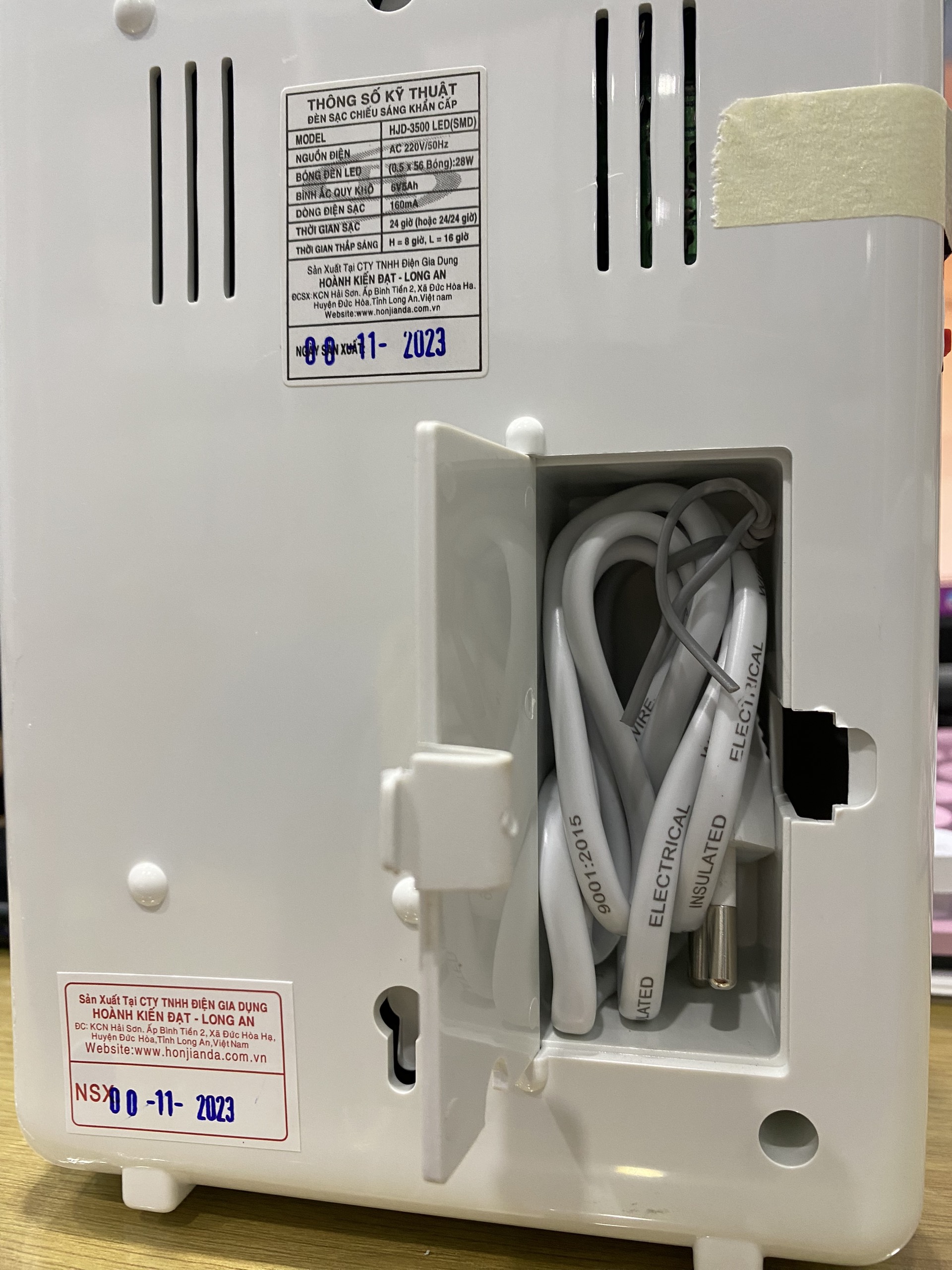 Đèn sạc tích điện chiếu sáng khẩn cấp Honjianda HJD-3500 LED - Hàng chính hãng