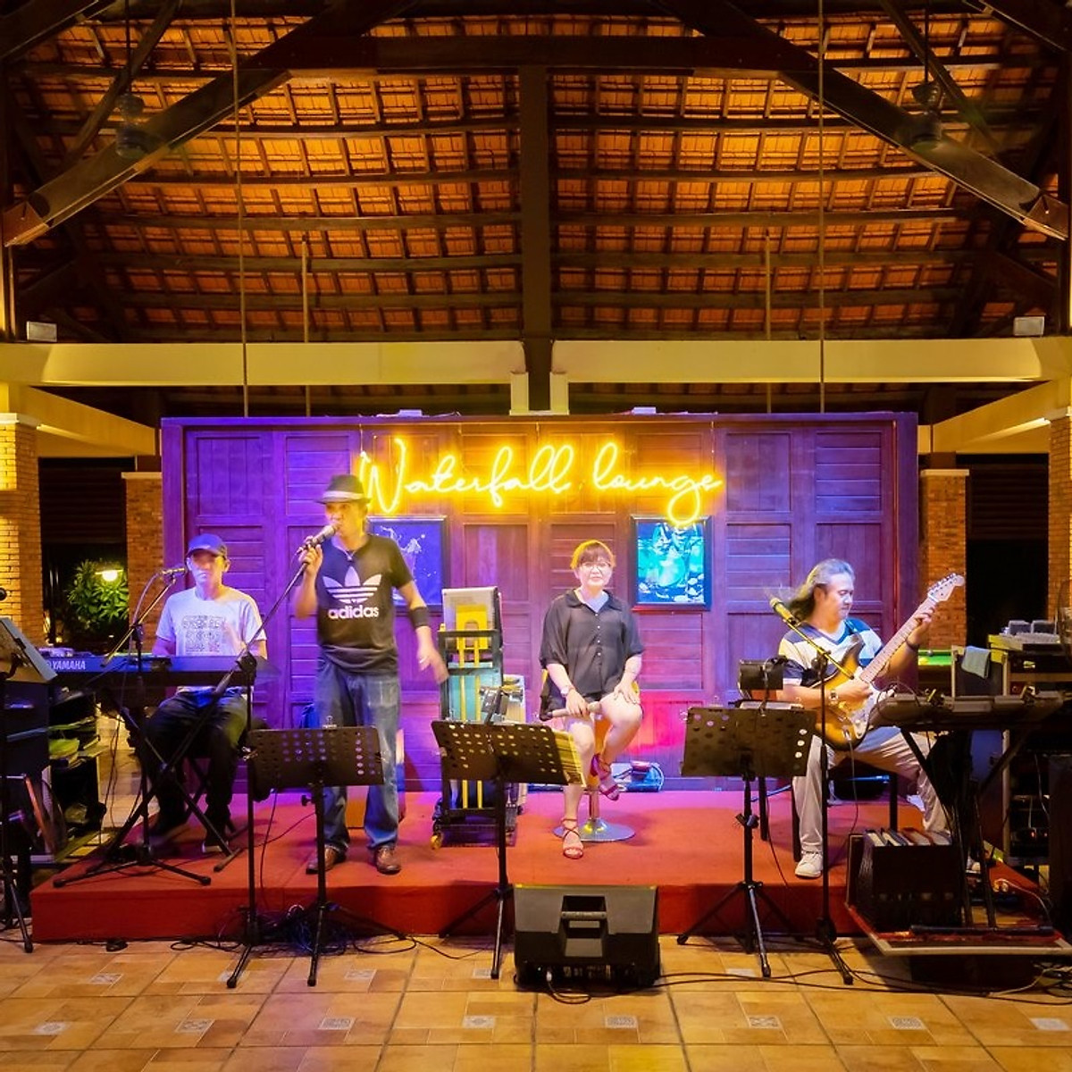 Pandanus Resort 4* Phan Thiết - Buffet Sáng, Hồ Bơi, Bãi Biển Riêng, Voucher Giá Tốt, Khách Sạn Mũi Né, Và Nhiều Ưu Đãi Hấp Dẫn