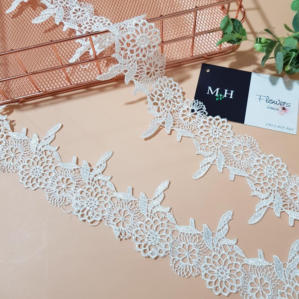 Cuộn REN chỉ trắng hình hoa lá dây, bản 3,5cm, dùng may váy áo, trang trí đồ thủ công