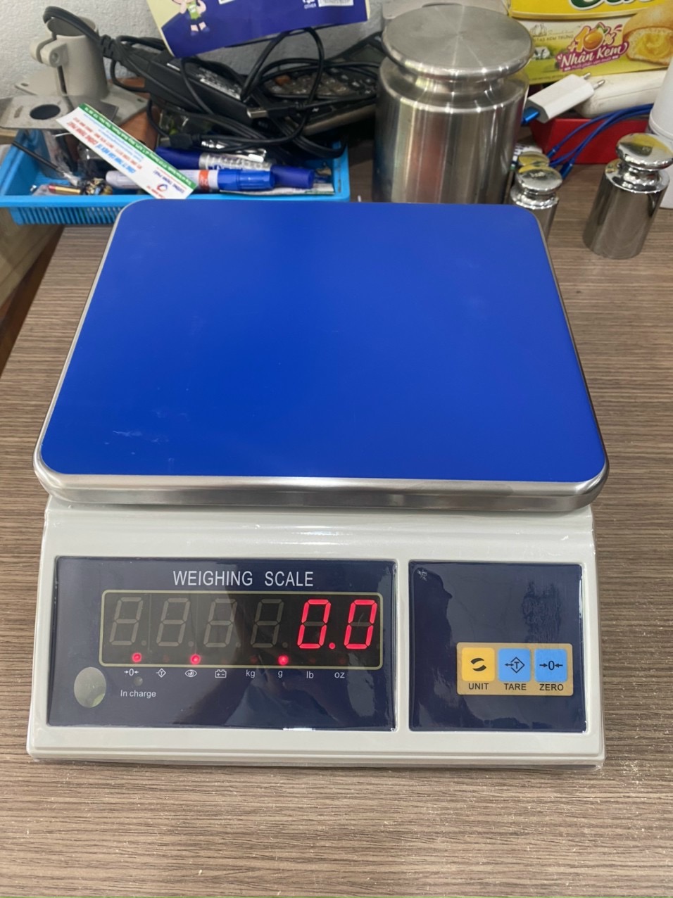 Cân điện tử JZC TSE Mức cân 15kg độ đọc 0.5g, cân thông dụng hiện đại chính xác đến từng gram