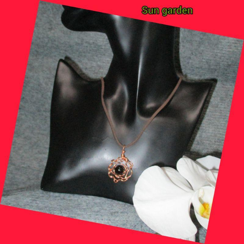 VÒNG CỔ SAN HÔ ĐEN ĐỘC ĐÁO DCĐ22