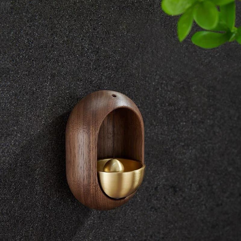 Chuông gió gắn cửa có sẵn