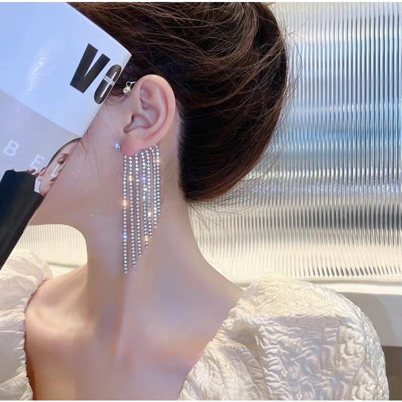 Hoa tai đính đá gài 1 bên - Arora boutique