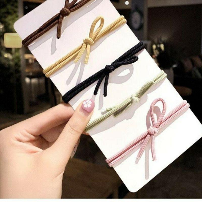 Cột tóc xinh cho bé gái