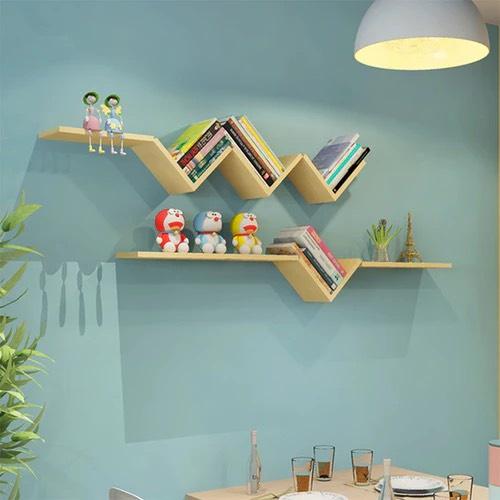 Kệ trang trí treo tường,giá gỗ để đồ lưu niệm hình chữ V, chất liệu gỗ thông