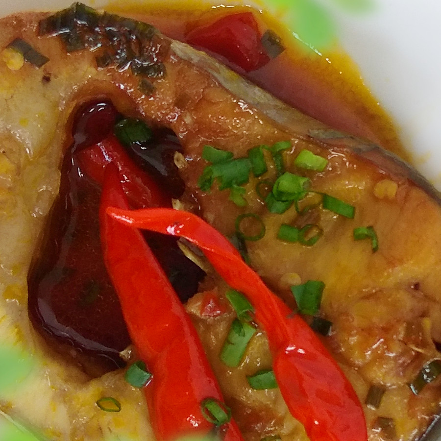 Cá basa kho tộ 3S khay 600gr - Nguyên liệu đã được sơ chế
