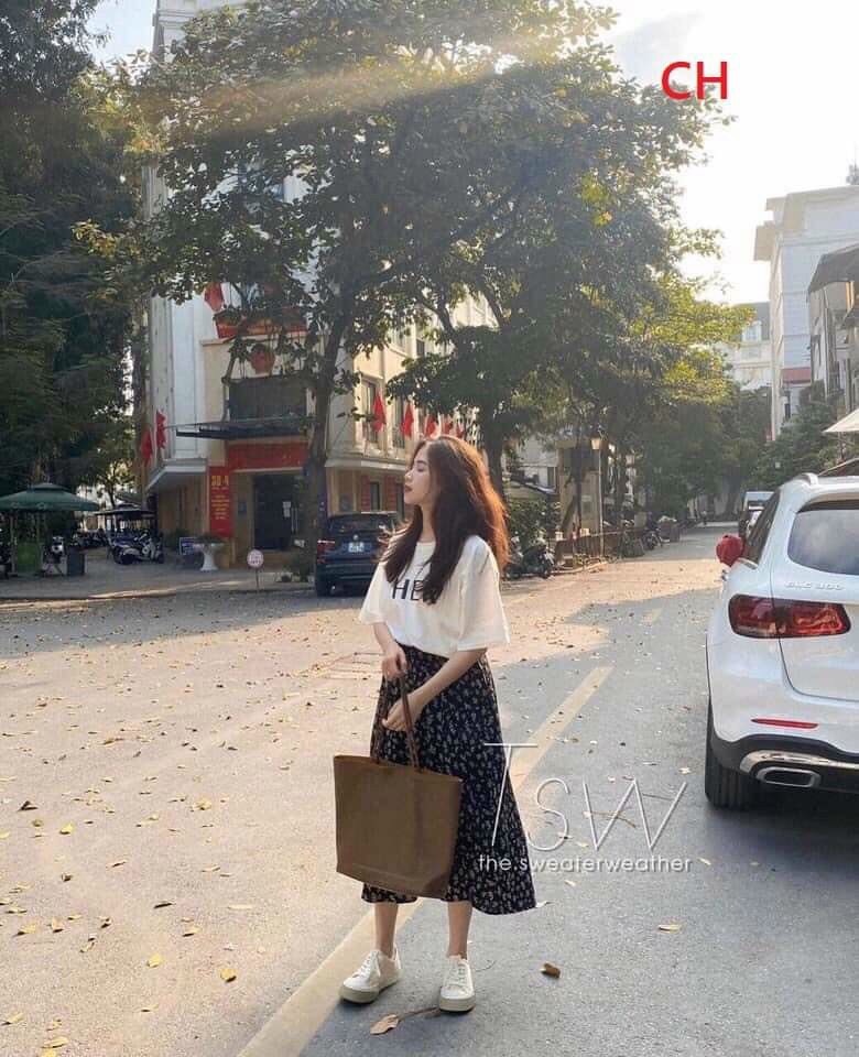 Sét Áo Thun Trơn Cộc Tay Kèm Chân Váy Dài Hoa Nhí Dáng Xoè