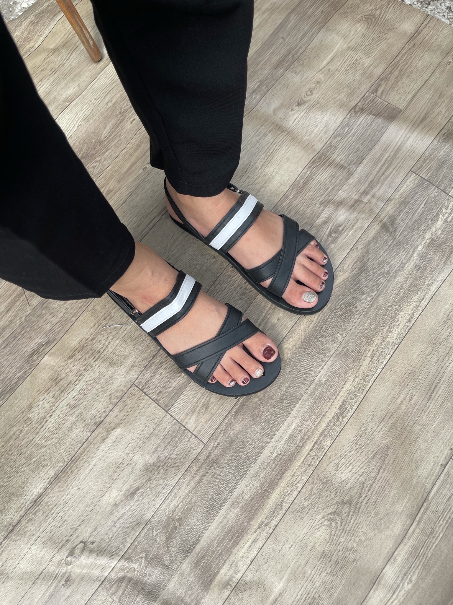 sandals nam nữ size từ 35 nữ đến 42 nam đủ màu đủ size