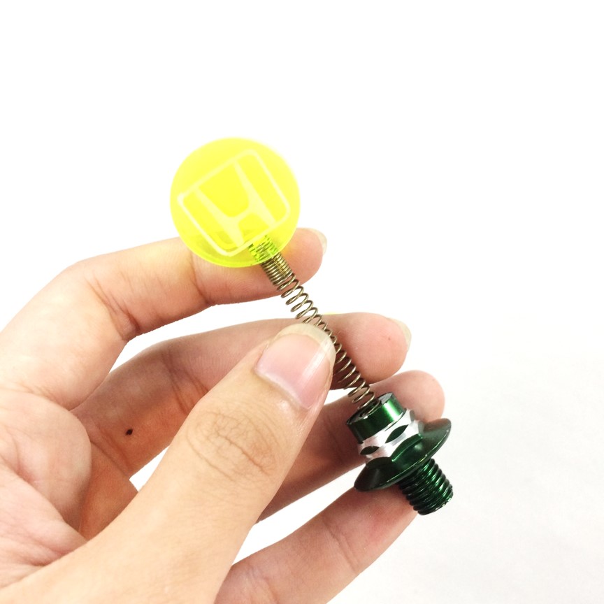 Ốc chân kính 10 ly lò xo lúc lắc dành cho xe máy màu vàng