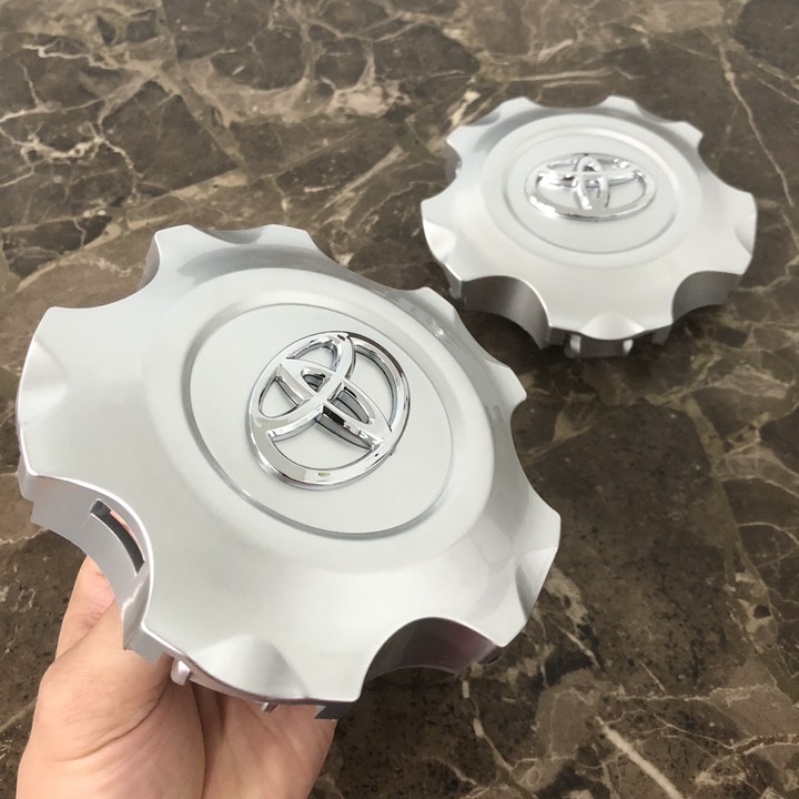 Logo chụp mâm, ốp lazang bánh xe ô tô Toyota Land Cuiser 2008-2010