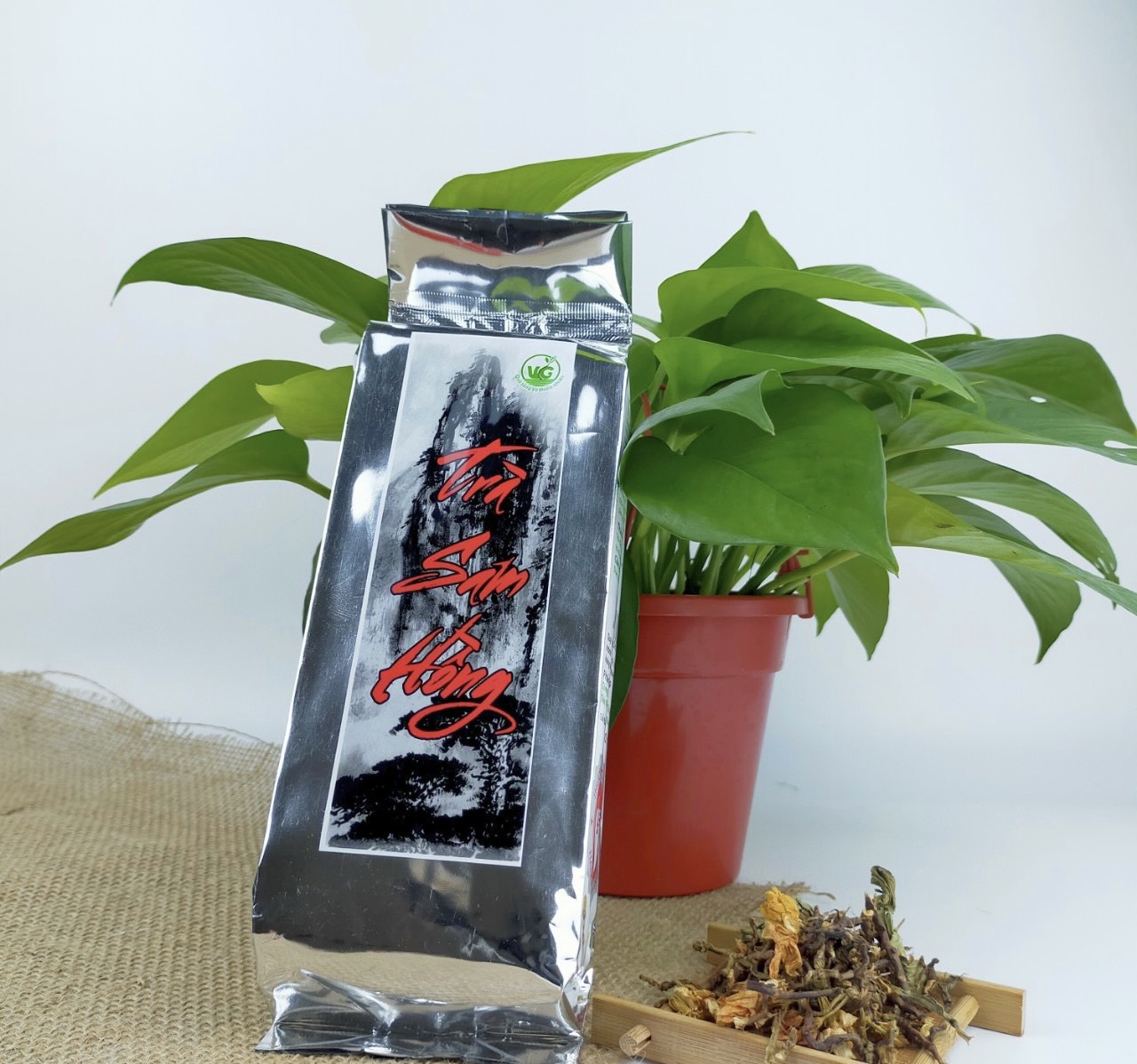 Trà sâm hồng