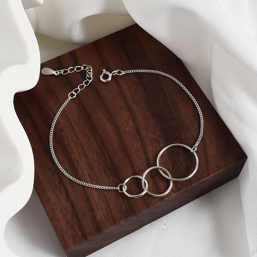 Lắc tay vòng tay vòng tròn phong cách