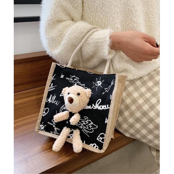 Túi cói mini thời trang gấu bông màu đen chữ trắng Phong cách Thời trang Trương Gia 06