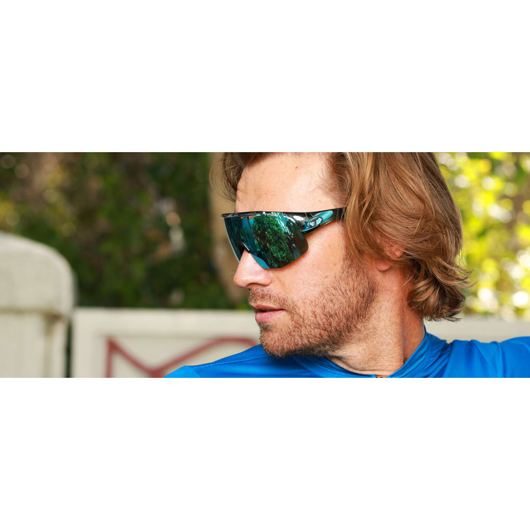 Kính mát thể thao Unisex Tifosi Sledge Lite - Gọng Crystal Smoke, Bộ 3 Tròng Đạp Chạy: Clarion Blue, Ac Red & Clear Lenses