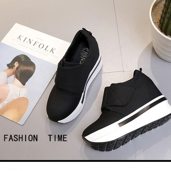 Giày sneaker đế xuồng vải bố cổ cao thời trang cho nữ