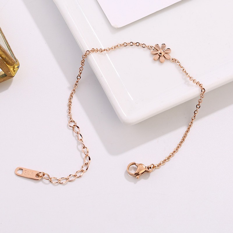 Lắc Chân Hoa Cúc Titan Ko Đen TT 2920