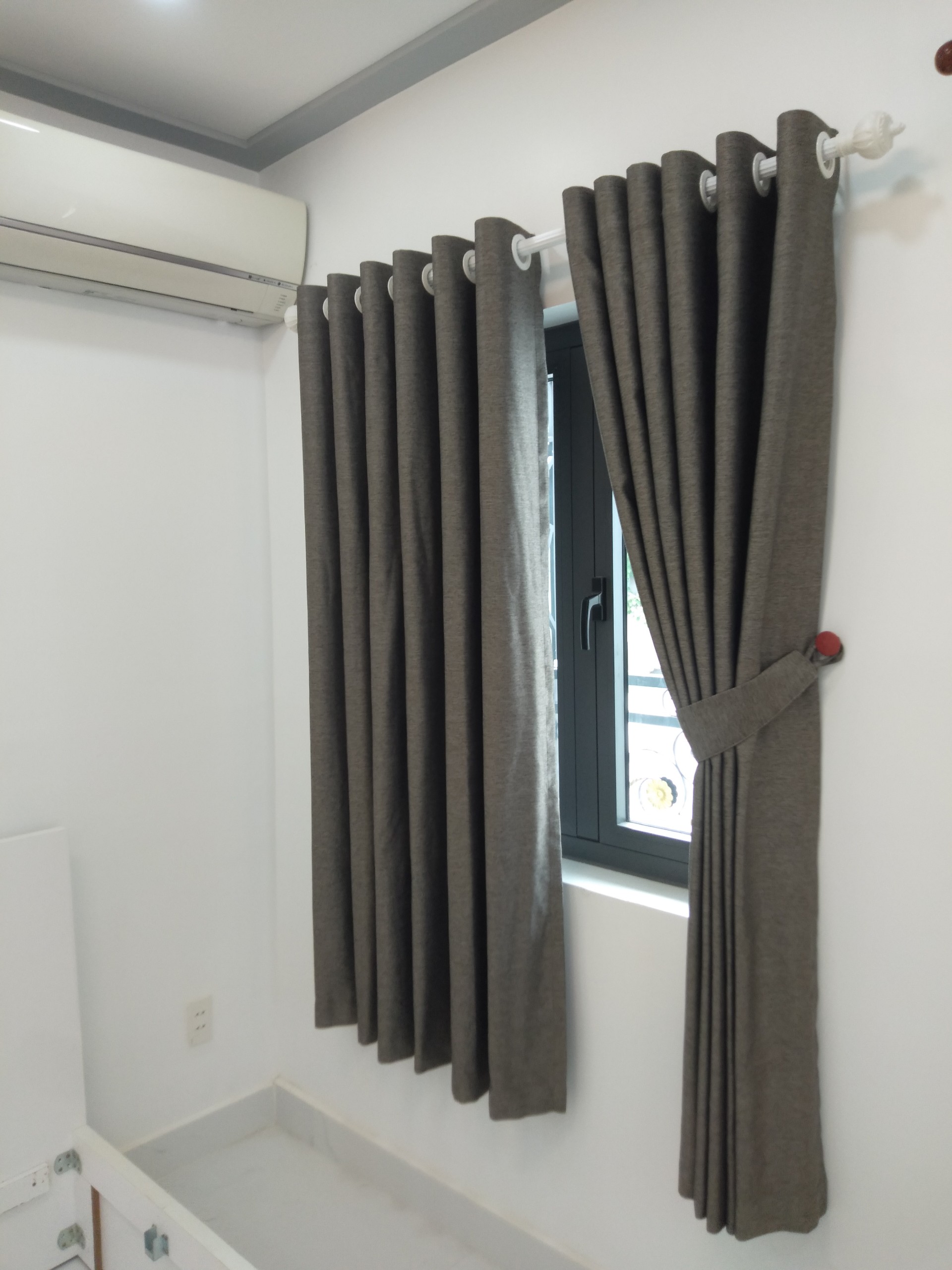 Rèm ngăn lạnh điều hòa giá rẻ, rèm chống nắng cửa sổ cửa chính