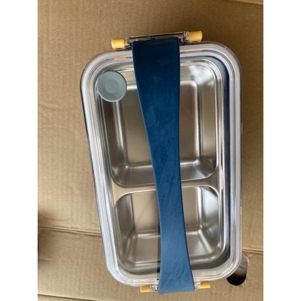 Hộp cơm giữ nhiệt 2 tầng inox 304 giữ nhiệt cực tốt