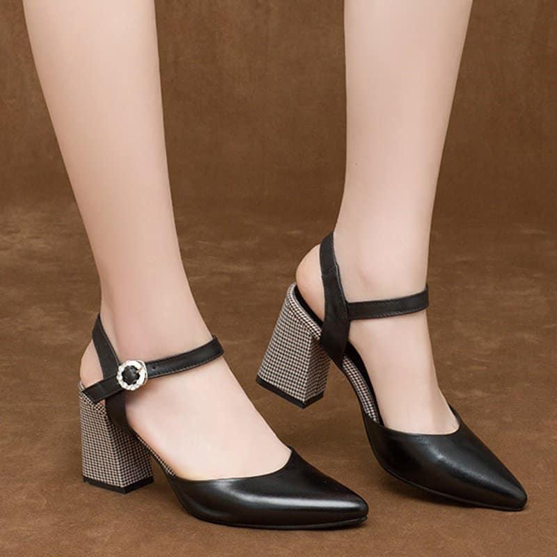Giày sandal nữ bít mũi, gót caro cao cấp ROSATA RO382 - HÀNG VIỆT NAM - BKSTORE