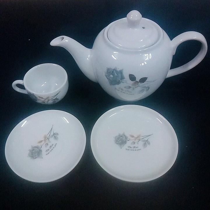 Ấm trà Hoa Hồng sứ trắng đẹp Dung Tích 500 ml