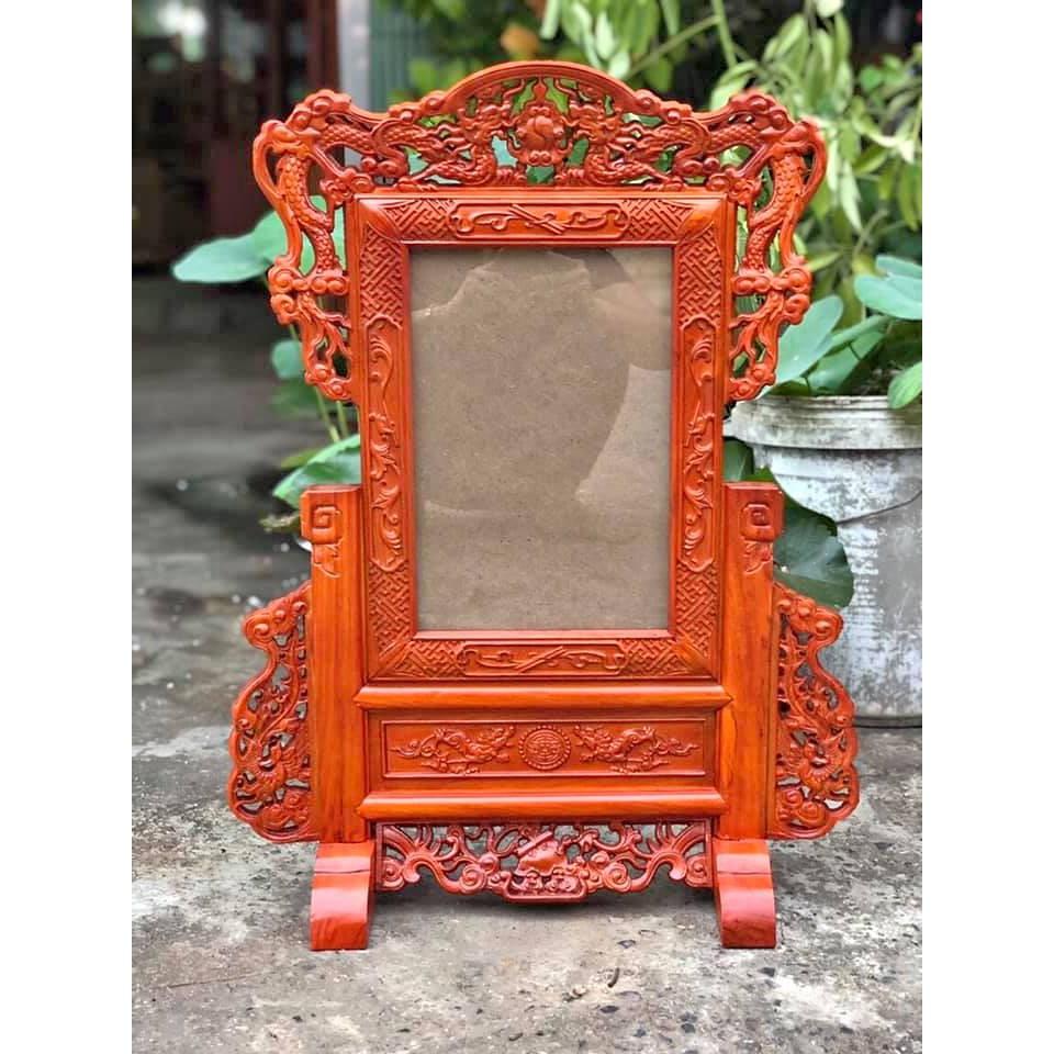 Khung ảnh thờ gỗ gõ (kt 20x30)