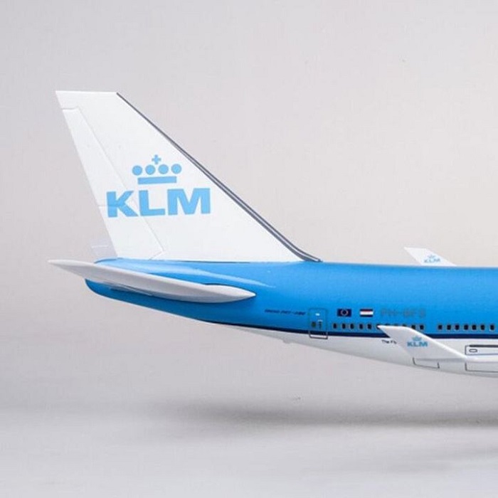 Mô hình máy bay KLM Royal Dutch Airlines Boeing B747 47cm có bánh xe và đèn led