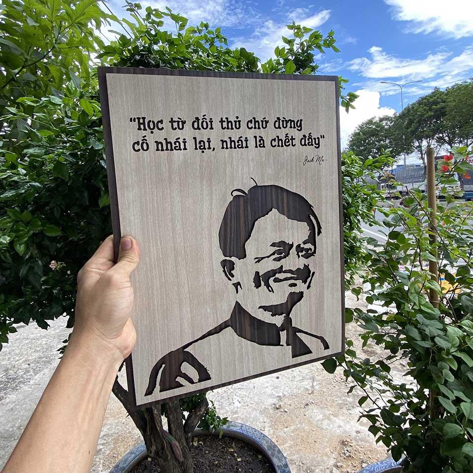 Tranh gỗ tạo động lực mã TBIG046 - "Học từ đối thủ chứ đừng cố nhái lại, nhái là chết đấy"