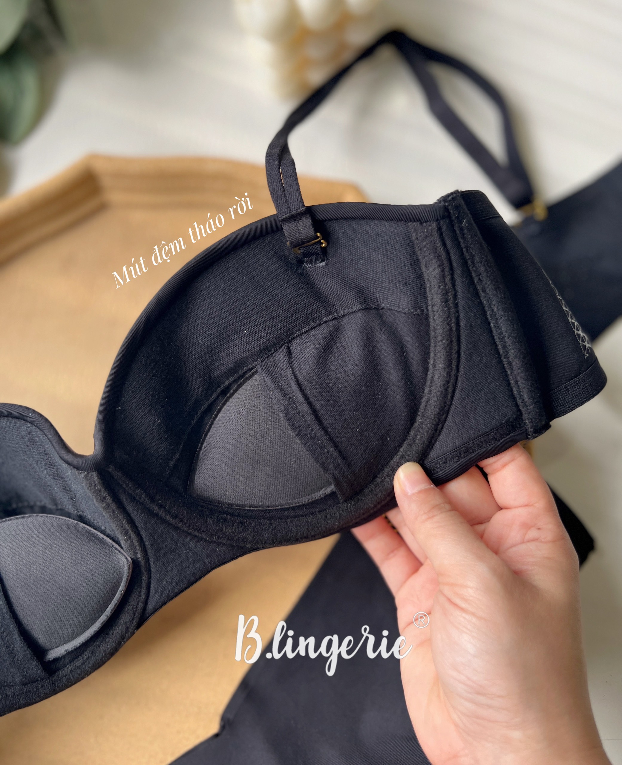 Bộ Đồ Lót Nữ Đơn Giản - B.Lingerie