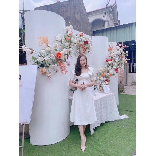 Đầm xoè trắng cổ vuông vai nơ