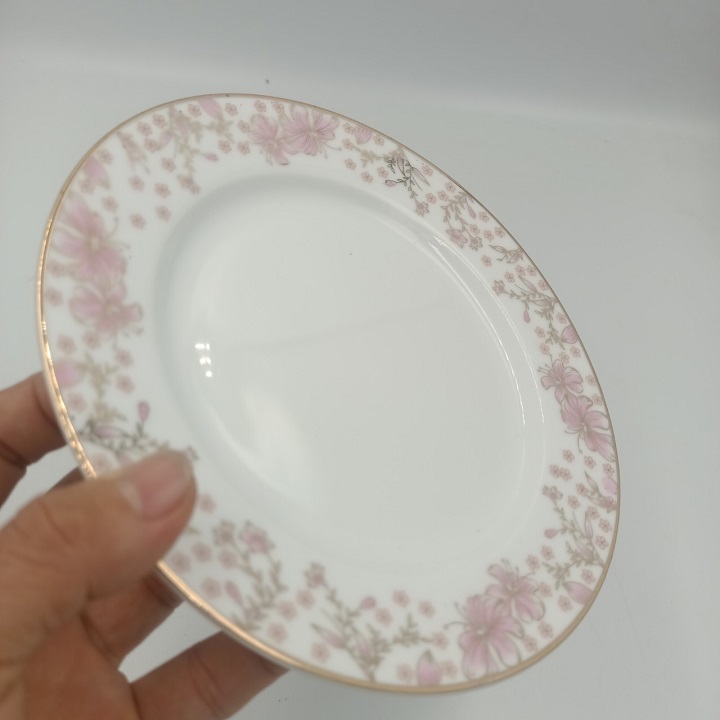 Đĩa bằng hoa nhí đỏ viền vàng Long Phương Cao Cấp