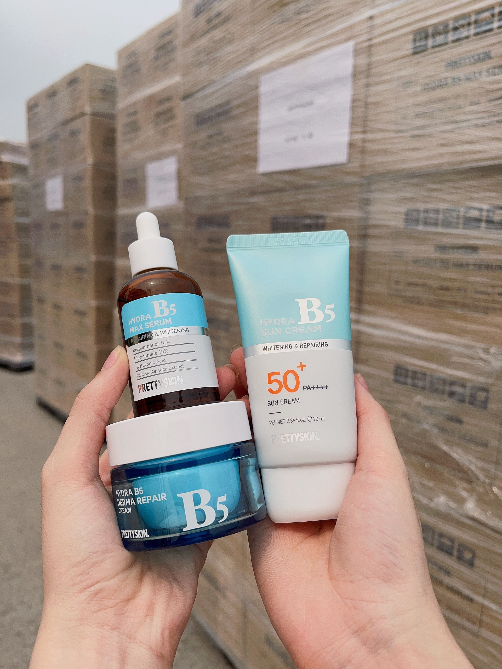 Combo 3 Tinh chất phục hồi dưỡng trắng Hydra B5 Max Serum và Kem chống nắng phục hồi, dưỡng trắng Hidra B5 và Kem dưỡng phục hồi dưỡng trắng Hydra B5 Derma Repair Cream
