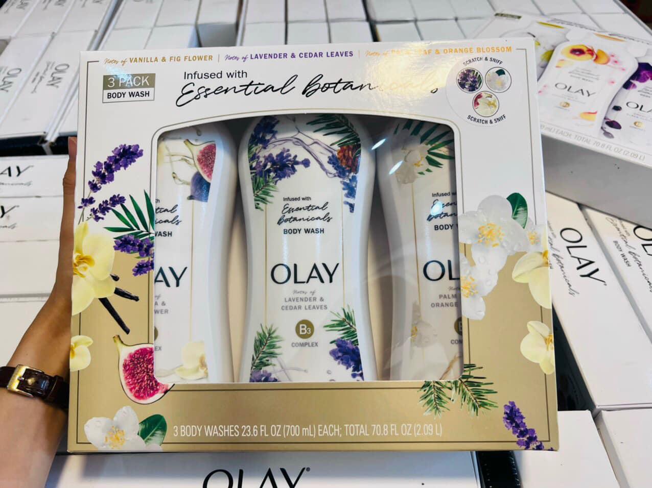 Set 3 chai Sữa tắm Olay Essential Botanicals Body Wash, Variety Pack 700ml x3