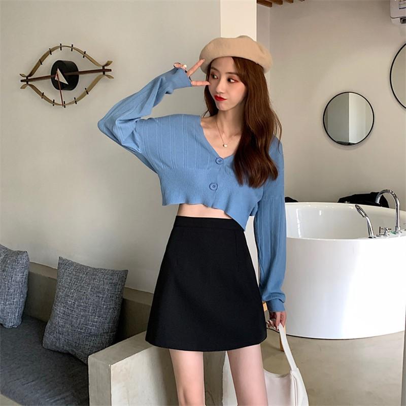 Chân váy chữ A ngắn màu đen CRCAV36