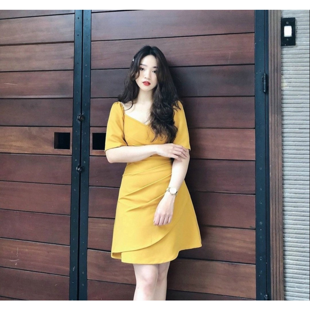 Váy dầm xòe cổ U nhún eo màu vàng thanh lịch duyên dáng size từ 40-71kg