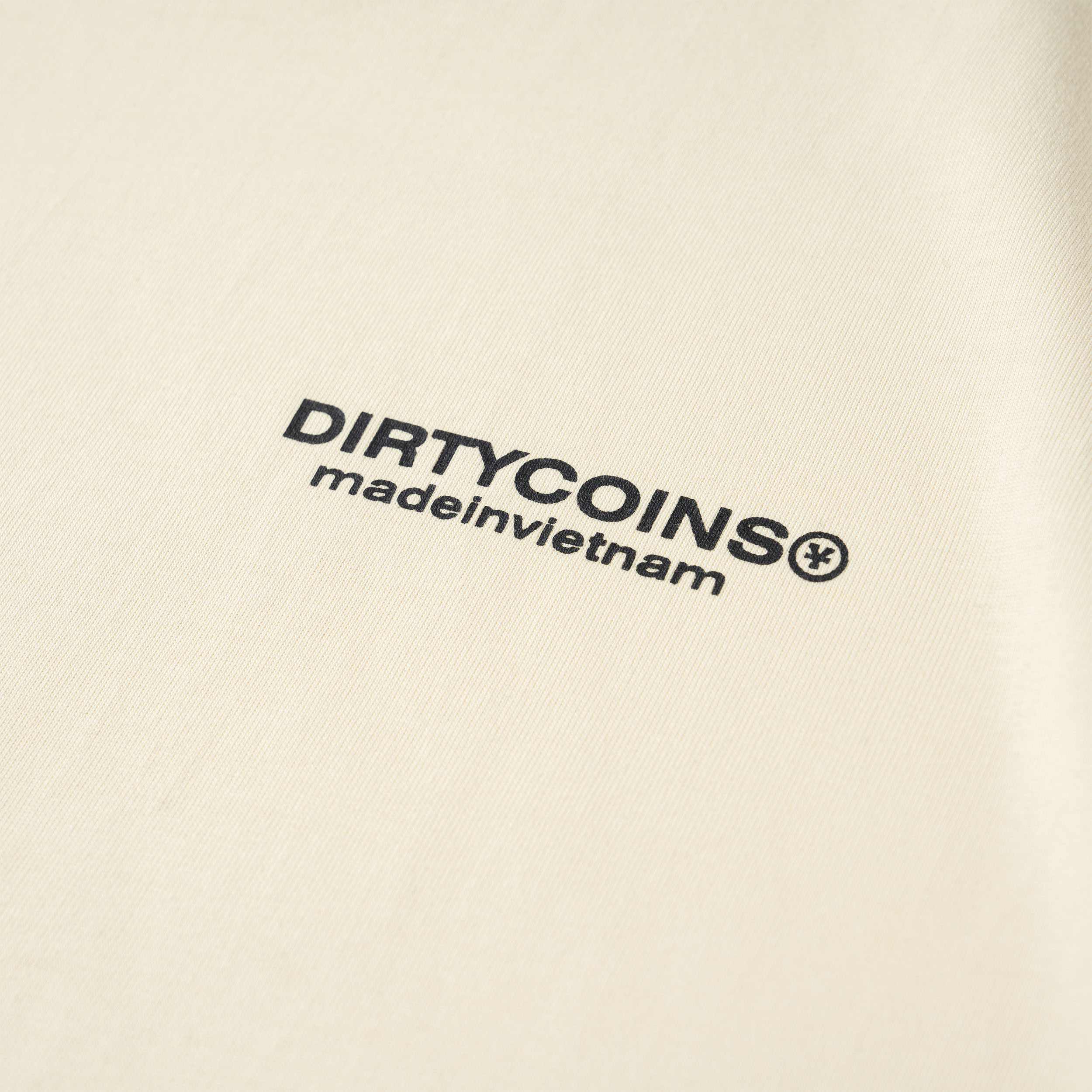 Áo Thun DirtyCoins Metal Label Regular T-shirt - Cream
