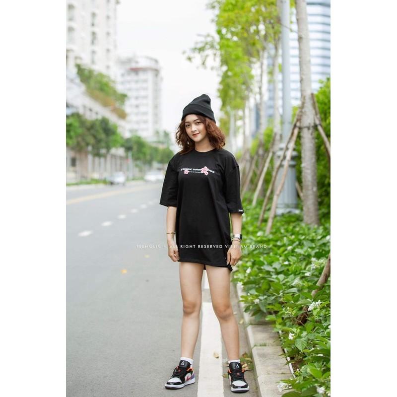 Áo Thun Unisex In Hình Hoa Đào Tết 2021 Logo THS - Màu Đen Trắng Tím