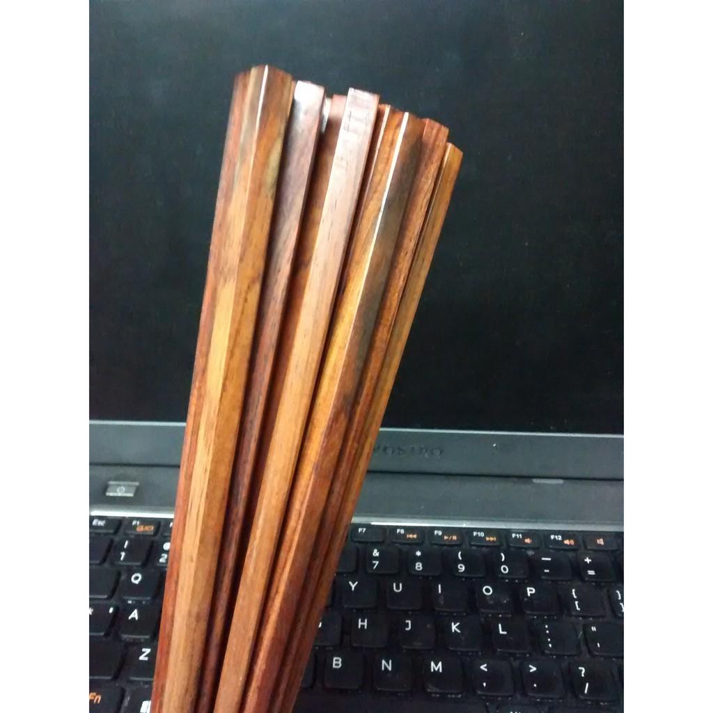 Bộ đũa ăn gỗ trắc đỏ đẹp và sang trọng