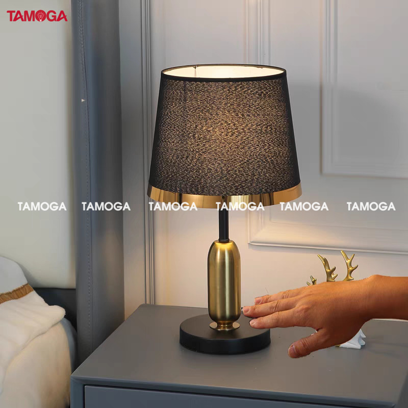 Đèn bàn ngủ TAMOGA HALLYVA 5042