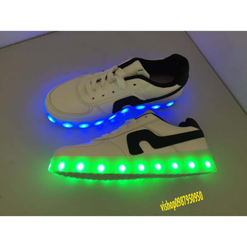 GIÀY PHÁT SÁNG VẠCH CONG ĐEN SÁNG 7 MÀU CỰC ĐẸ (kèm ảnh và video thật