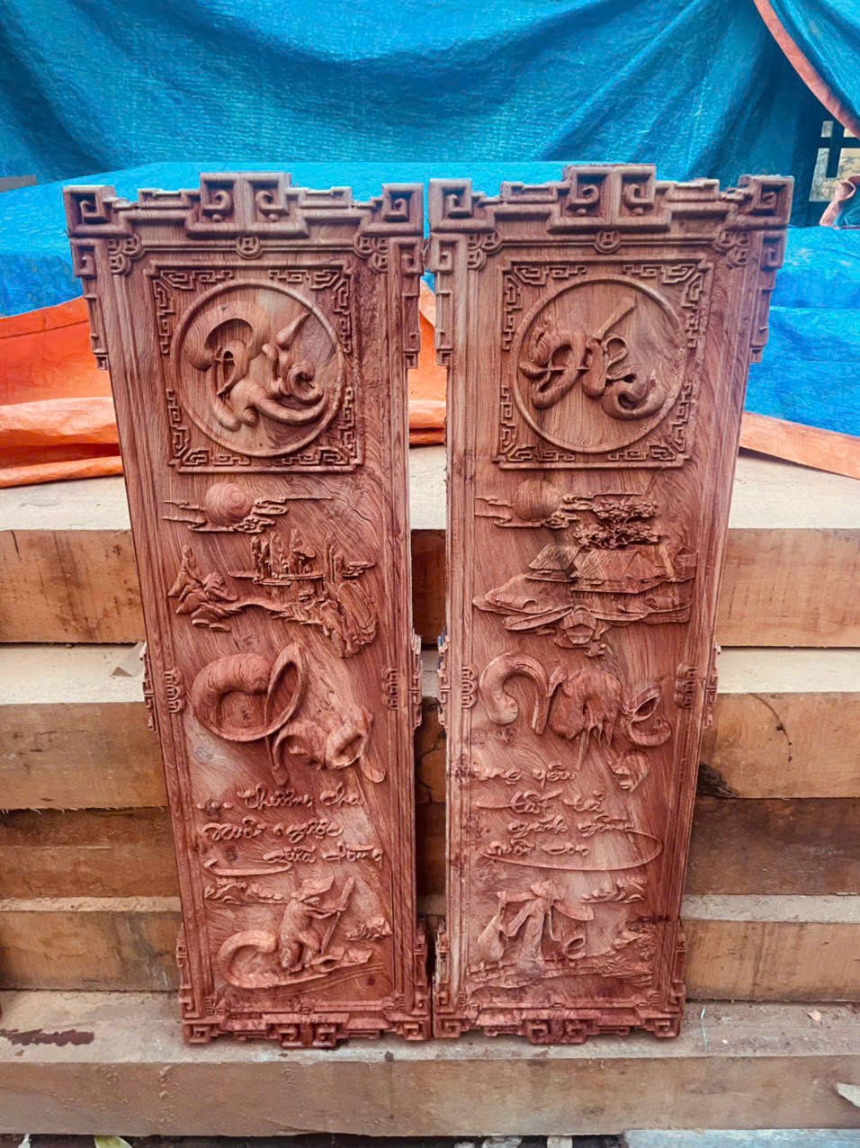 TRANH Cặp câu đối khắc chữ cha mẹ gỗ hương đá kt 30×97×3.5cm
