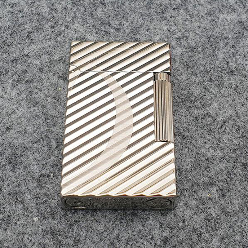 Vỏ Hột Quẹt Bật Lửa Upon D150T Họa Tiết Kẻ Chéo Chữ D Sang Trọng - Dùng Gas Đá Cao Cấp