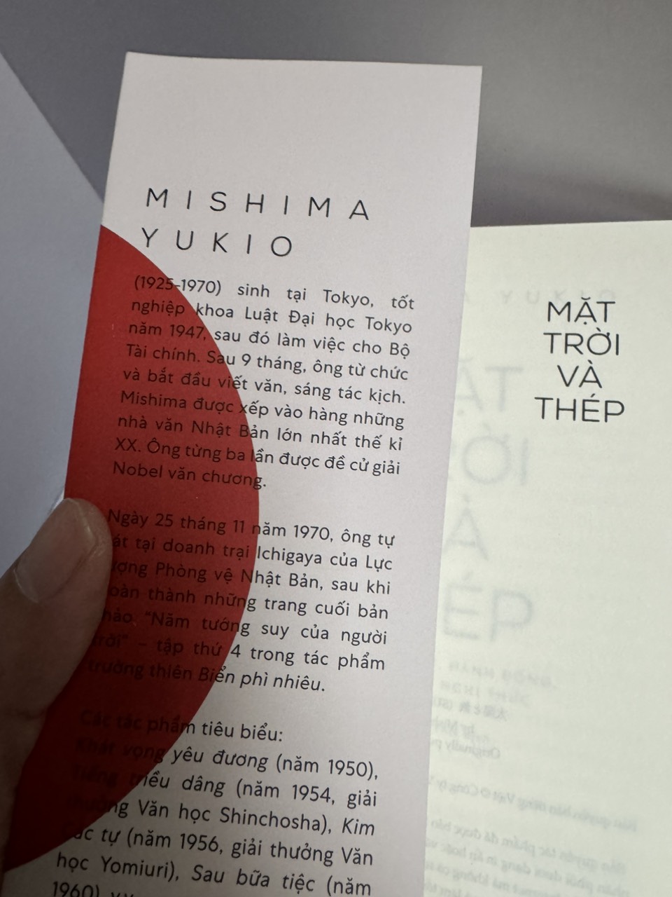 MẶT TRỜI VÀ THÉP – Yukio Mishima - Tạ Thành Tấn dịch – Nhã Nam - NXB Hội nhà văn