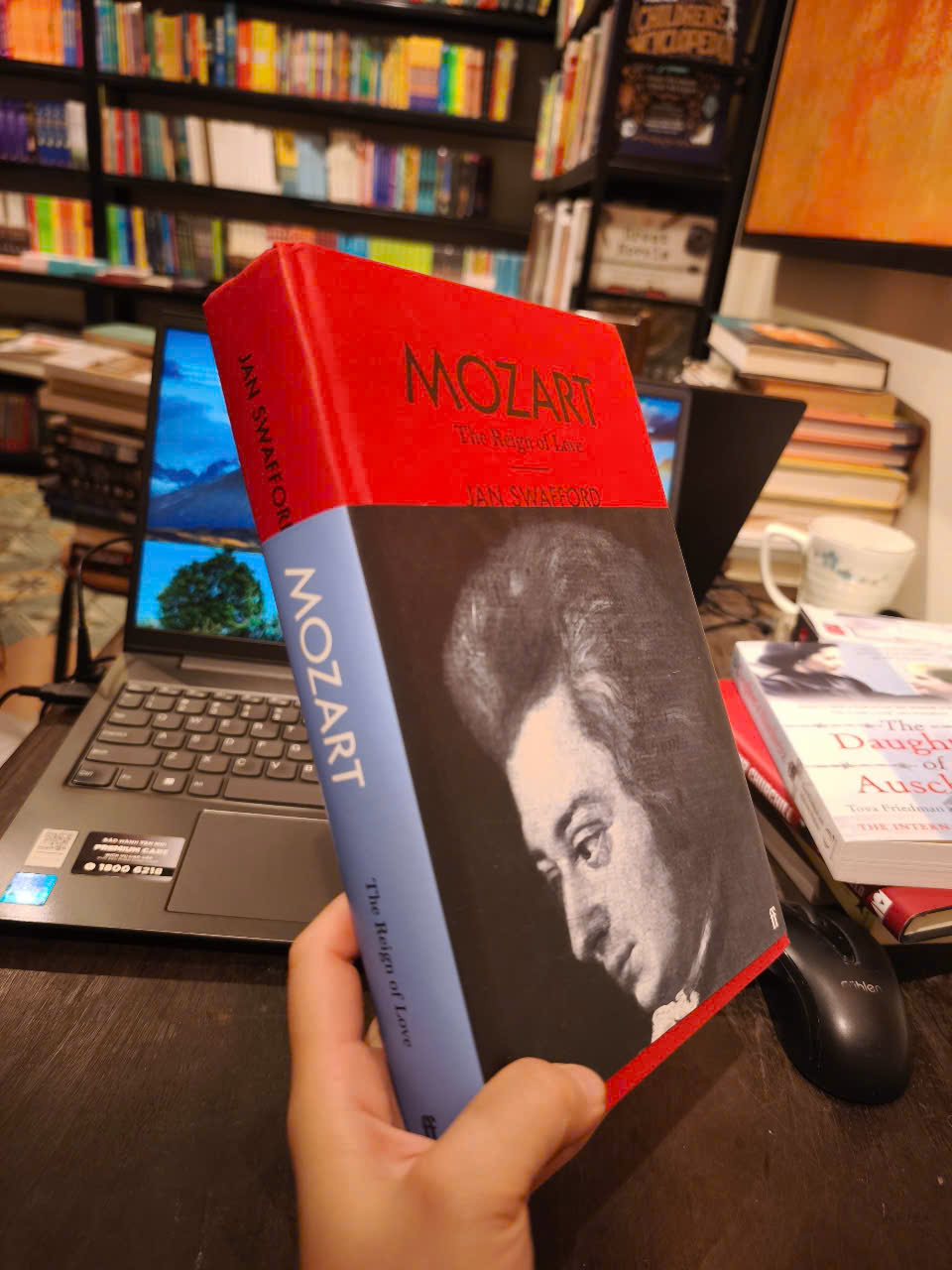 Sách - Mozart: The Reign of Love by Jan Swafford - Sách Tiểu sử Tiếng Anh / Biography in English