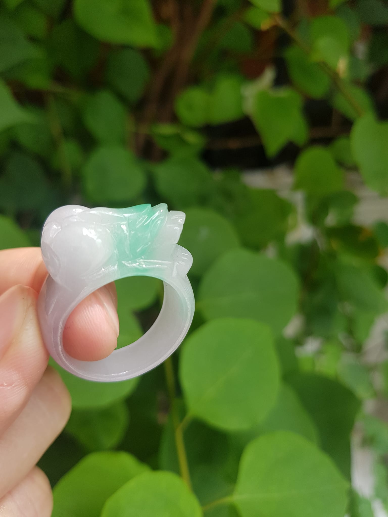 Nhẫn Tỳ Hưu Mới Nam Ni 20mm Đá Cẩm Thạch Tự Nhiên Trắng Xanh Ngọc Bóng Đẹp Size Nhẫn đk 20mm x bản 12mm ạ