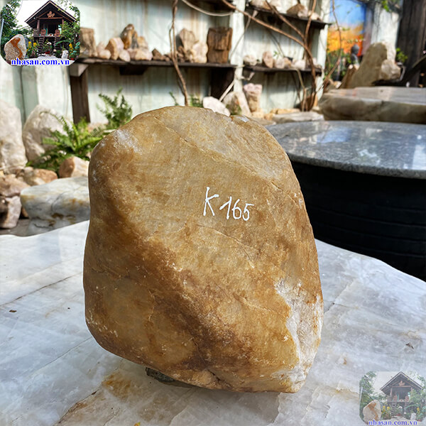 Đá thạch anh trắng thô chưa lột da trấn trạch 11.5kg -K165
