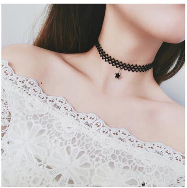 Vòng choker vải ren basic ấn tượng